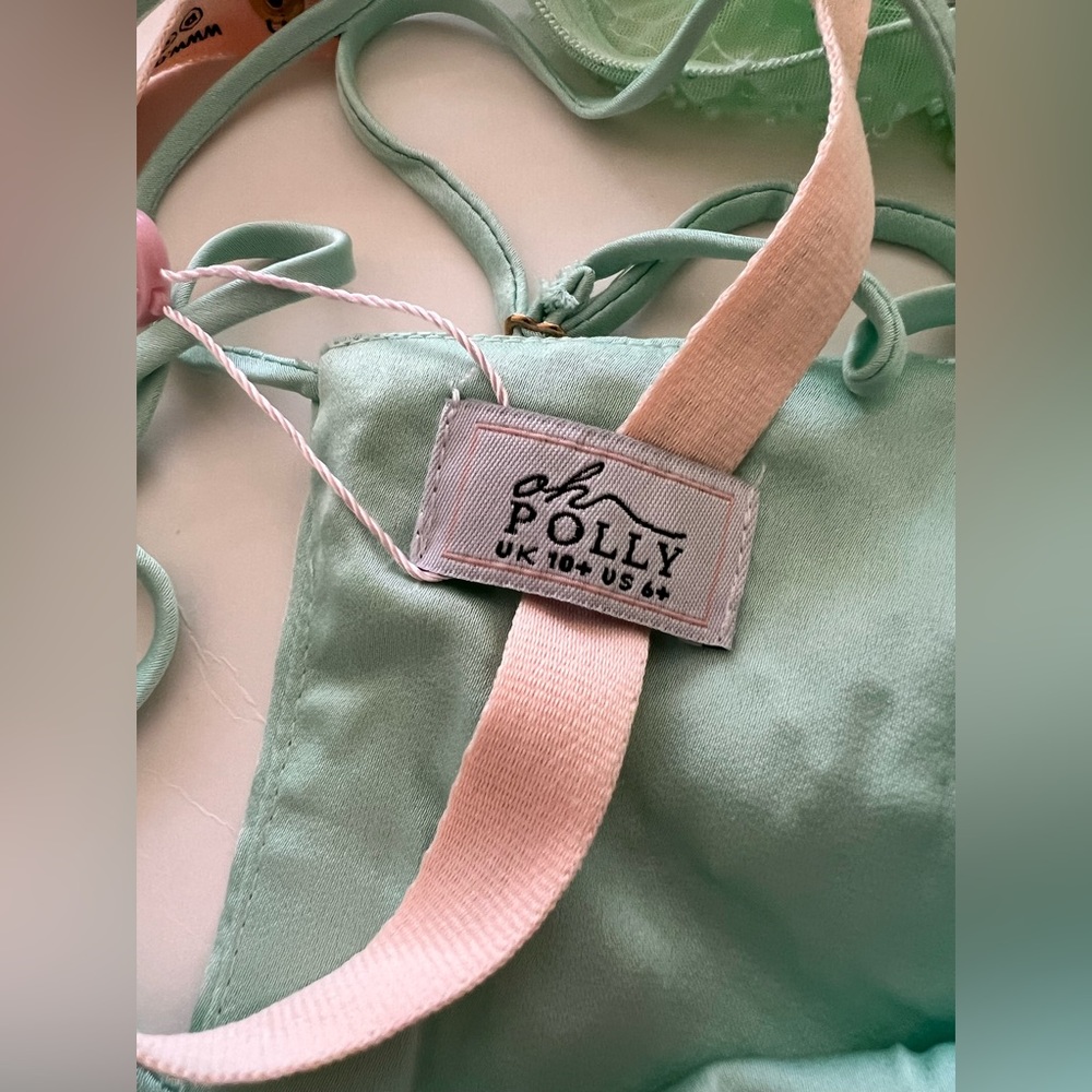 Oh Polly Geneva Dress - Picture 7 of 11